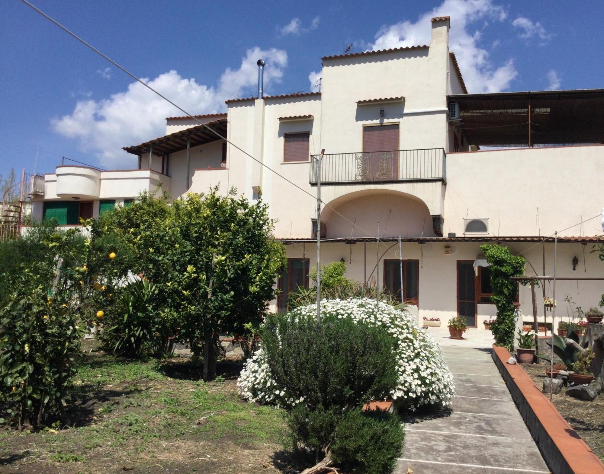 Oplontis' Garden - Holiday Apartment Near Pompeii Torre Annunziata Ngoại thất bức ảnh